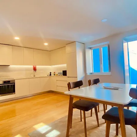Sm Apartment *